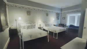 Room 1 Double Queen bed Suite