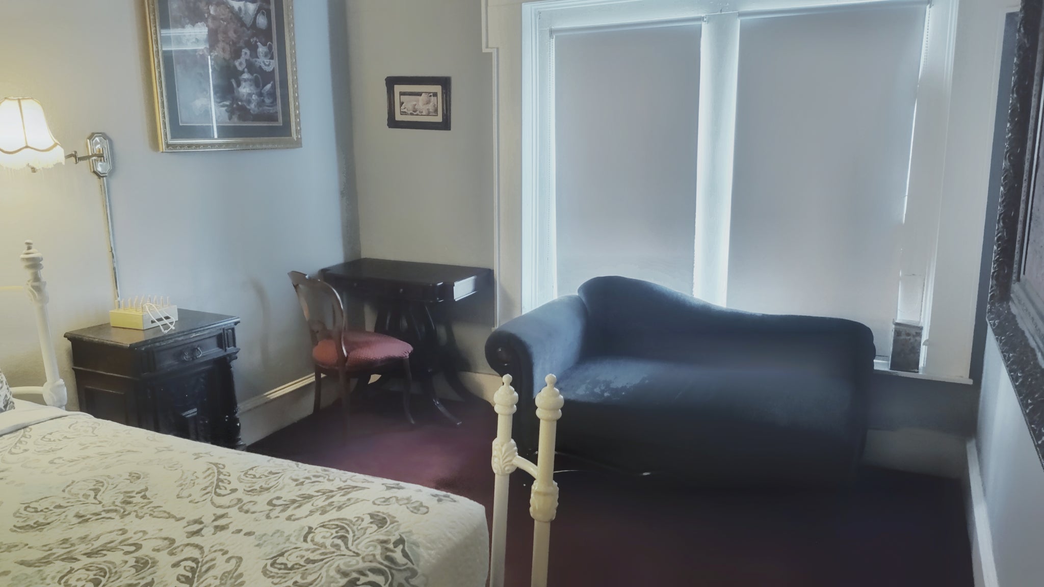 Room 1 Double Queen bed Suite