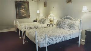 Room 1 Double Queen bed Suite