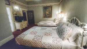 Room 1 Double Queen bed Suite