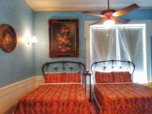 Room 5 Double Queen Bed Suite